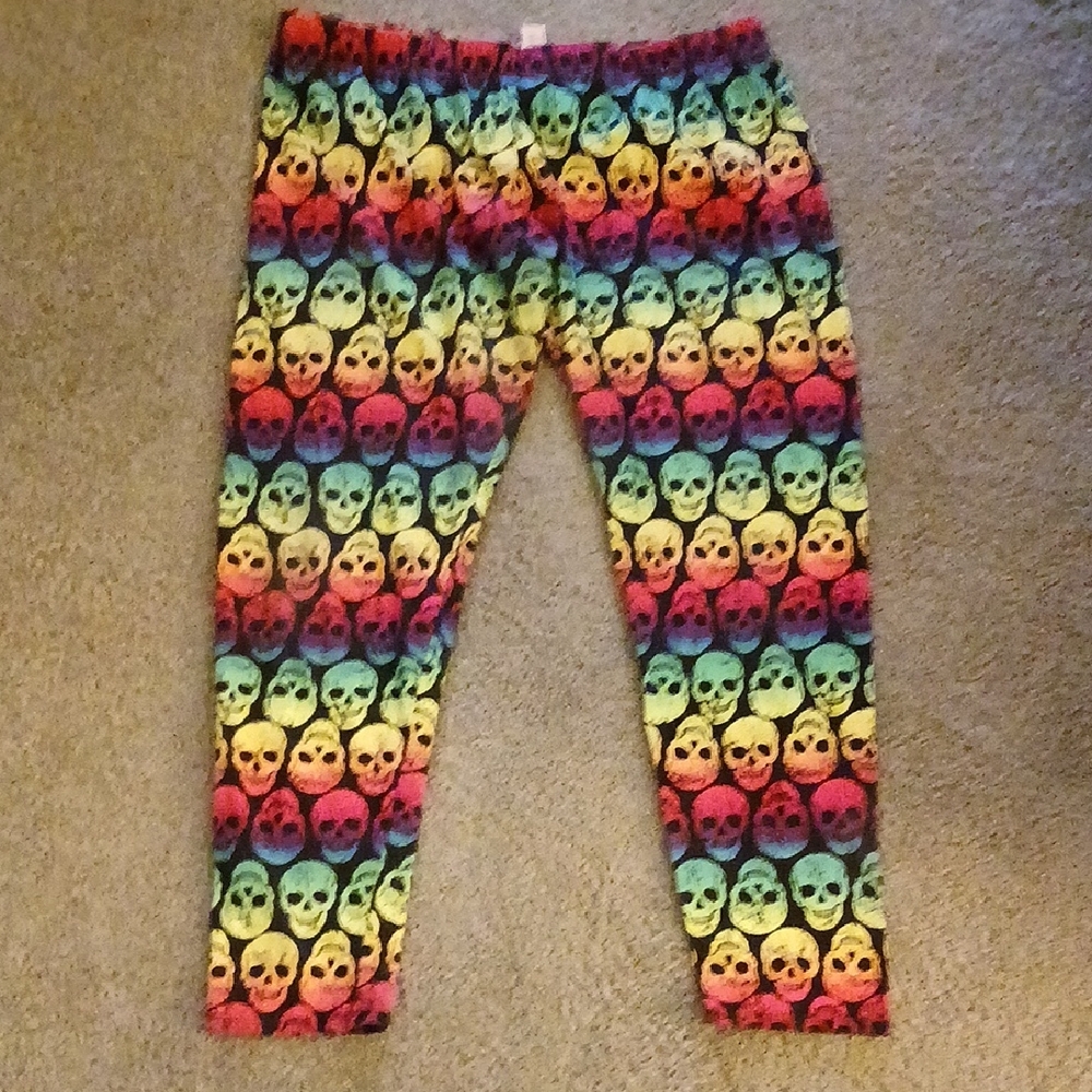 No Boundaries Multicolor Skull Print Leggings